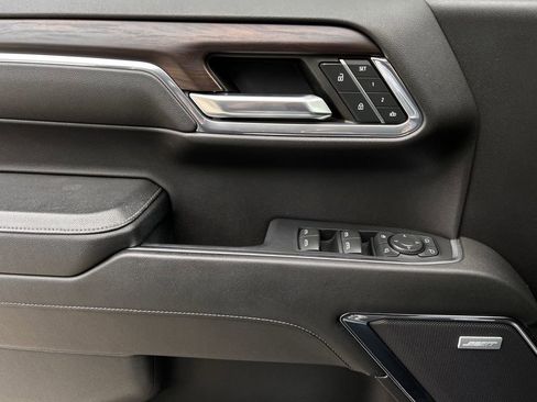 Used 2024 GMC Sierra 1500 SLT w/ SLT Convenience Package image 25