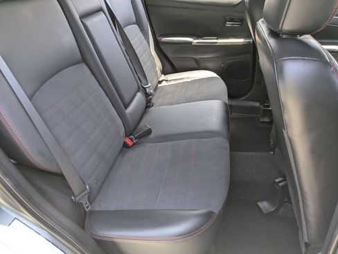 Used 2025 Mitsubishi Outlander Sport SE AWD/4WD image 27