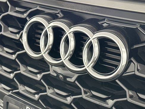 Used 2023 Audi Q5 2.0T Premium Plus AWD/4WD image 36
