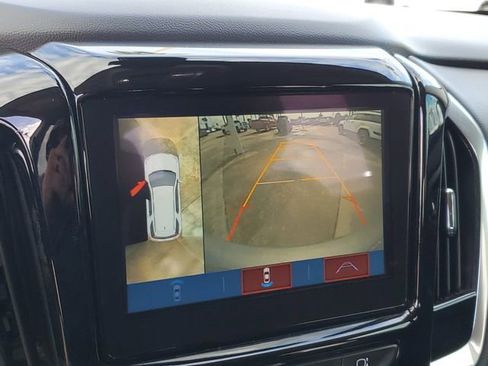 Used 2019 Chevrolet Traverse Premier FWD image 27