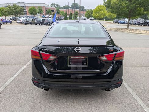 Used 2024 Nissan Altima 2.5 SR w/ SR Premium Package FWD image 5