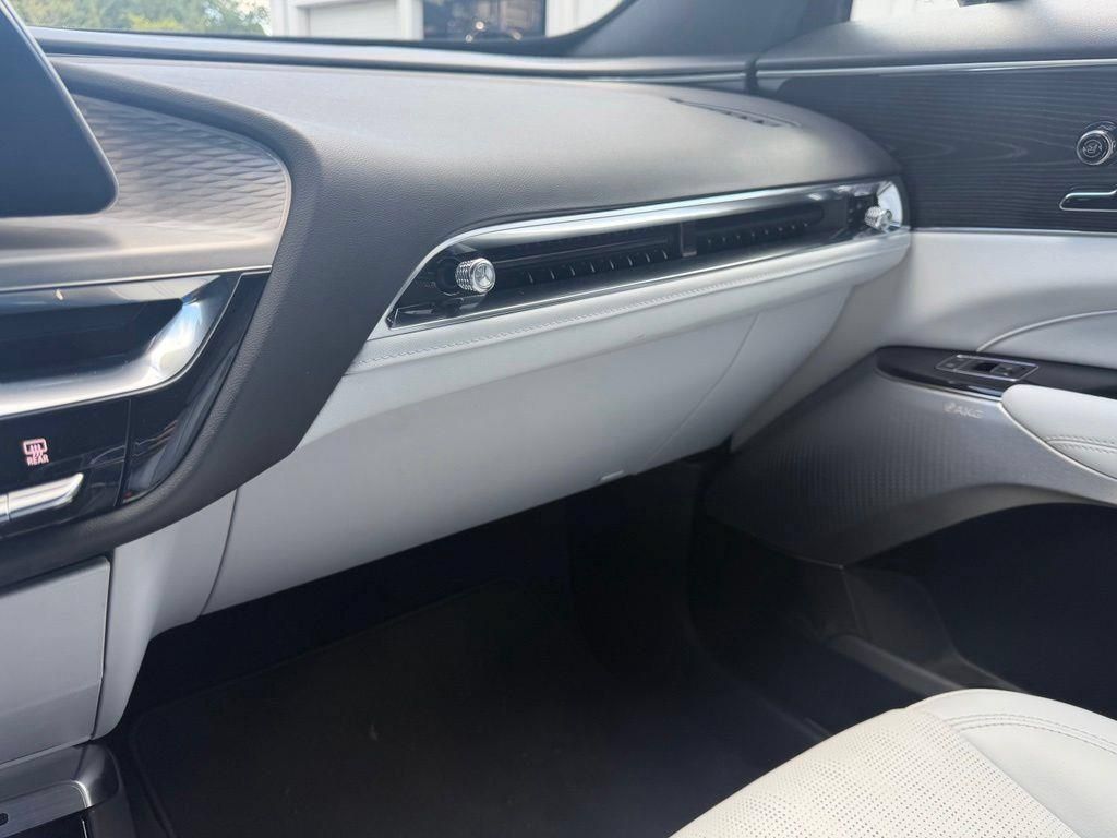 Used 2024 Cadillac Lyriq Luxury w/ LPO, Floor Liner Package RWD image 17