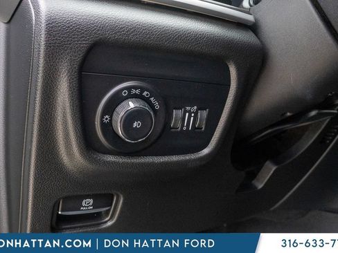 Used 2022 Jeep Grand Cherokee L Limited w/ Trailer Tow Group (B) AWD/4WD image 18