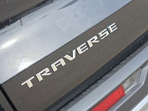 New 2026 Chevrolet Traverse LT w/ Sun and Wheel Package FWD image 23