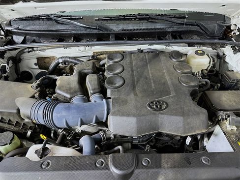 Used 2022 Toyota 4Runner TRD Off-Road Premium image 9