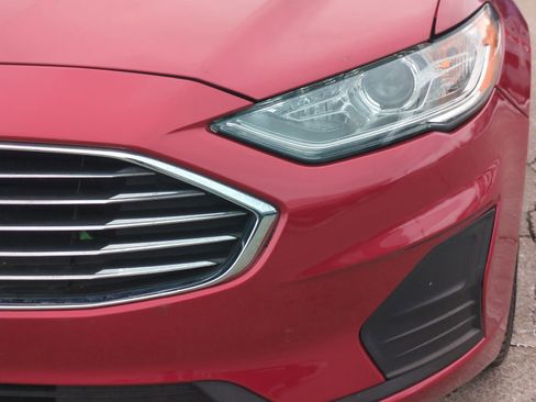Used 2020 Ford Fusion SE image 22