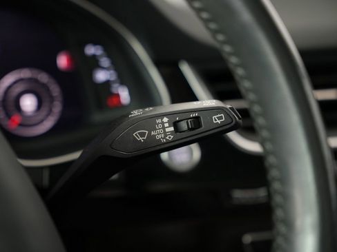 Used 2018 Audi Q7 3.0T Prestige AWD/4WD image 16