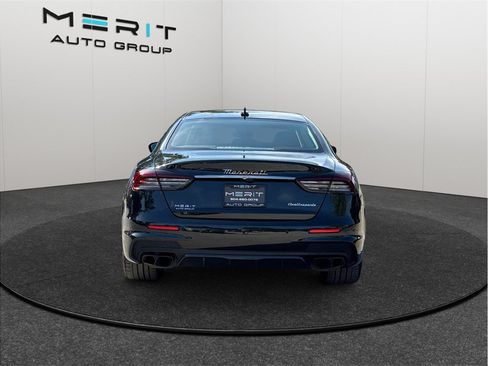Used 2022 Maserati Quattroporte Trofeo RWD image 8