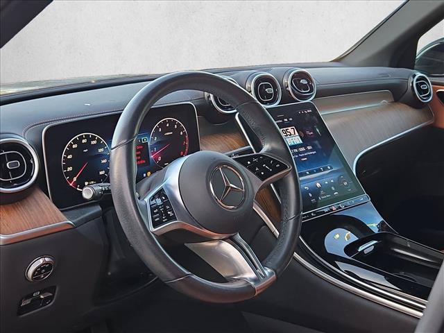 Used 2023 Mercedes-Benz GLC 300 image 10