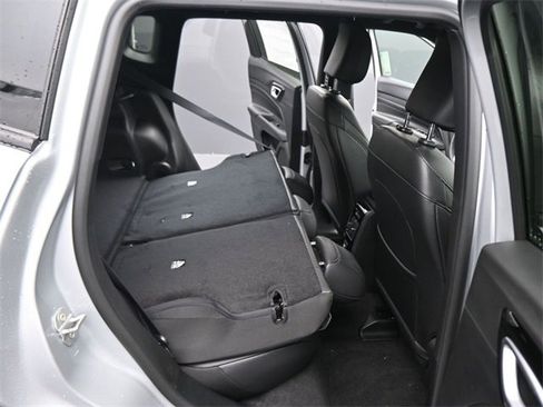 New 2026 Jeep Compass Latitude image 37