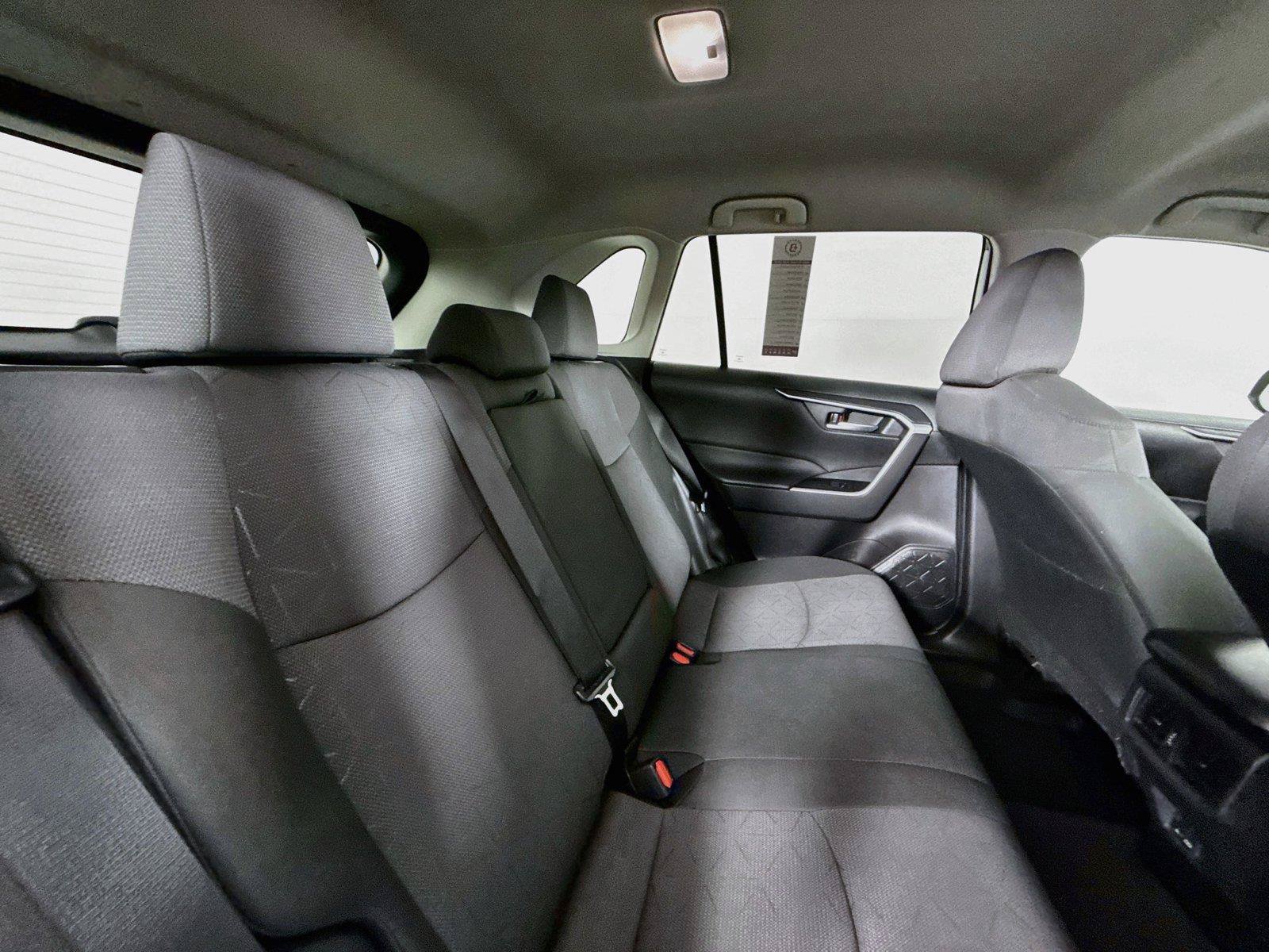 Certified 2025 Toyota RAV4 XLE FWD image 40