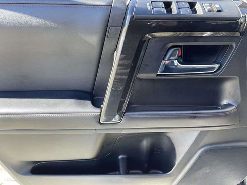 Used 2024 Toyota 4Runner TRD Off-Road image 15