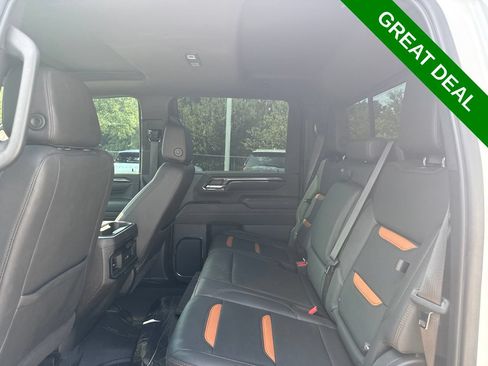 Used 2024 GMC Sierra 2500 AT4 w/ AT4 Preferred Package AWD/4WD image 18