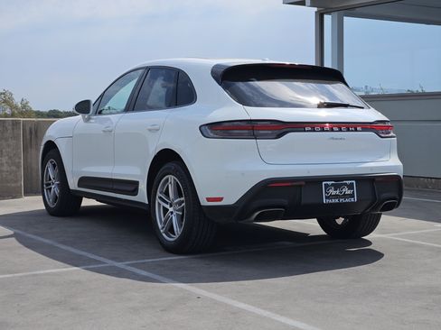 Certified 2026 Porsche Macan AWD/4WD image 3