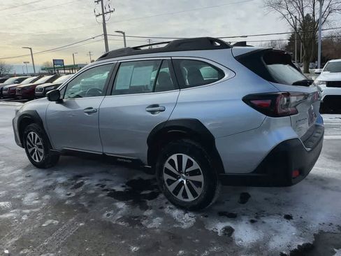 Certified 2023 Subaru Outback image 6