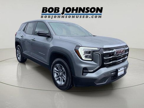 Used 2025 GMC Terrain Elevation AWD/4WD image 1