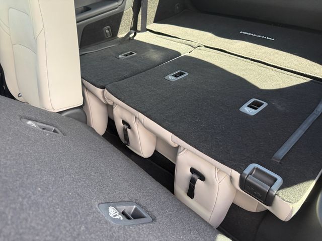 Certified 2026 Nissan Pathfinder SL AWD/4WD image 6