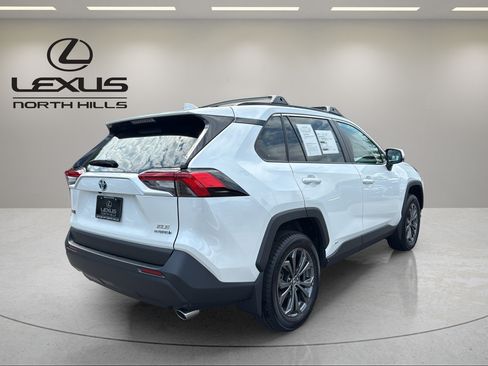 Used 2024 Toyota RAV4 XLE Premium w/ Weather Package AWD/4WD image 6