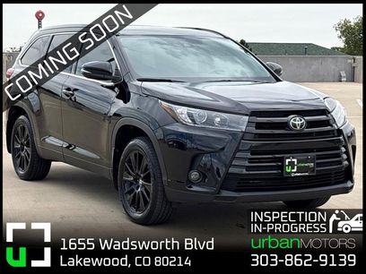 Used 2019 Toyota Highlander SE