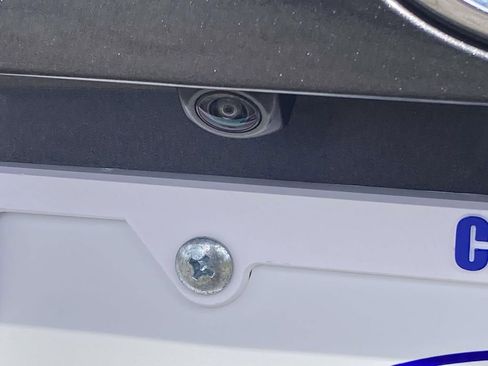 Used 2021 Toyota RAV4 XLE Premium image 12