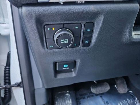 Certified 2025 Ford Expedition Active image 18