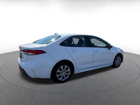 Used 2025 Toyota Corolla LE FWD image 11