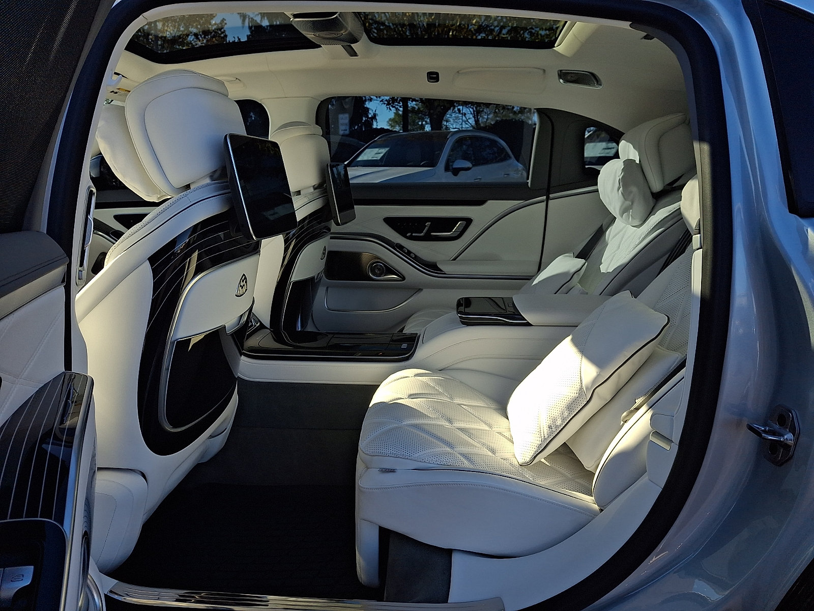 Used 2024 Mercedes-Benz Maybach S 680 4MATIC image 10