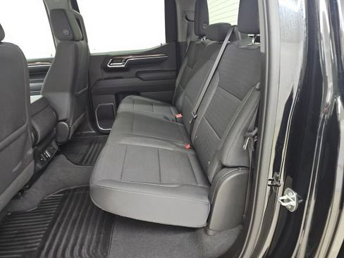 Used 2023 Chevrolet Silverado 1500 LT AWD/4WD image 3