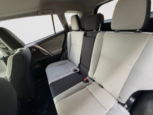 Used 2017 Toyota RAV4 XLE AWD/4WD image 15