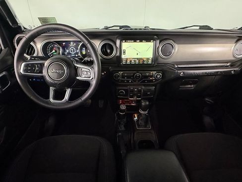 Used 2023 Jeep Wrangler Unlimited Rubicon 4xe AWD/4WD image 14
