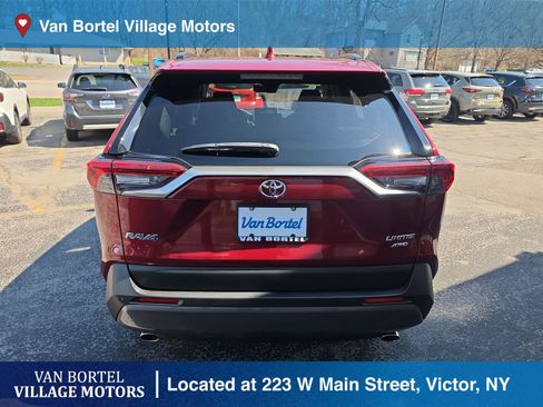 Used 2019 Toyota RAV4 Limited w/ Advanced Technology Package image 6
