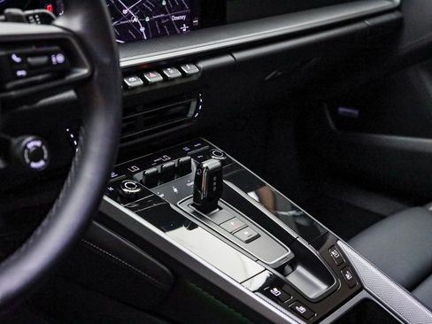 Used 2024 Porsche 911 Carrera 4S image 22