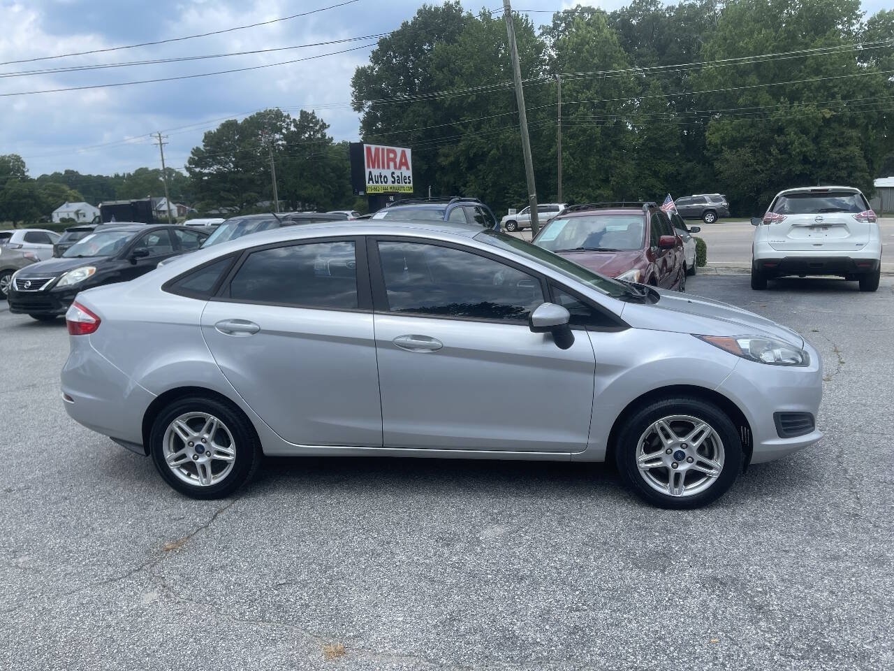Used 2019 Ford Fiesta SE FWD image 7