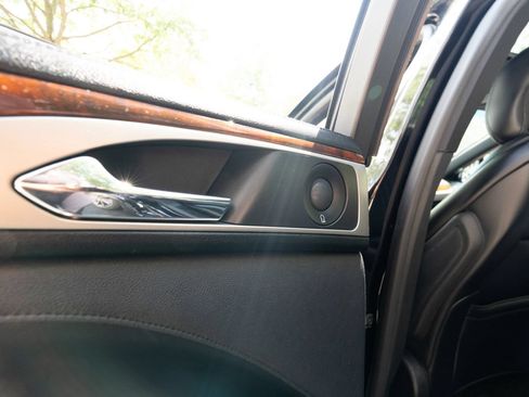 Used 2019 Lincoln MKZ Reserve w/ Reserve Plus Package AWD/4WD image 25