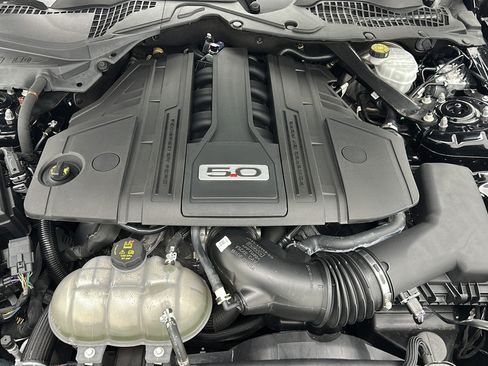Used 2023 Ford Mustang GT Premium w/ Equipment Group 401A RWD image 17