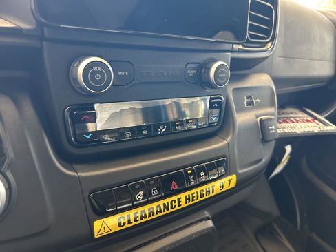 Used 2024 RAM ProMaster 3500 image 40