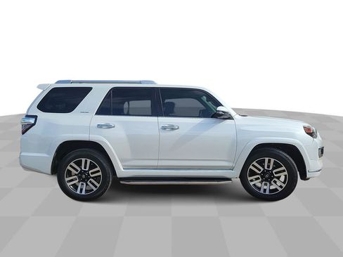 Used 2016 Toyota 4Runner Limited image 9
