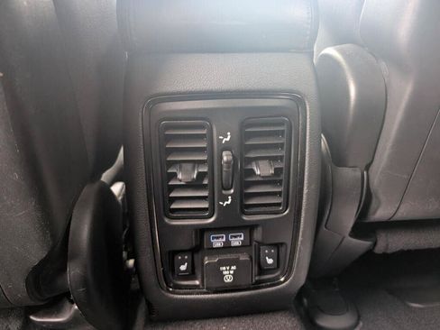 Used 2020 Jeep Grand Cherokee High Altitude AWD/4WD image 25