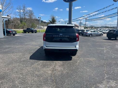 Used 2025 Ford Expedition Max Active image 6