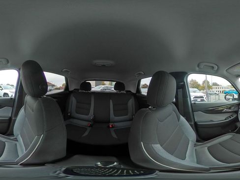 Used 2025 Chevrolet TrailBlazer LT image 41