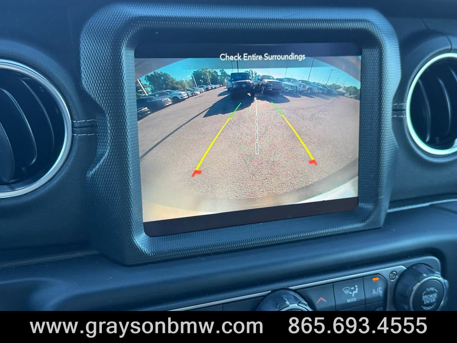 Used 2021 Jeep Wrangler Unlimited Sahara AWD/4WD image 31