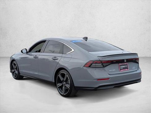 Used 2025 Honda Accord Sport image 8