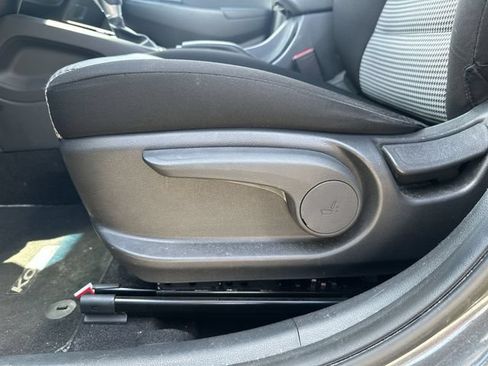 Used 2022 Hyundai Kona SE FWD image 37