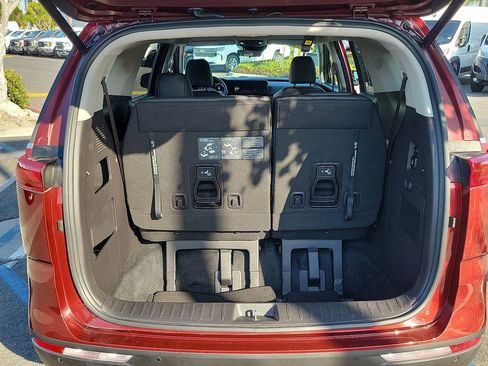 Used 2024 Kia Carnival SX image 20