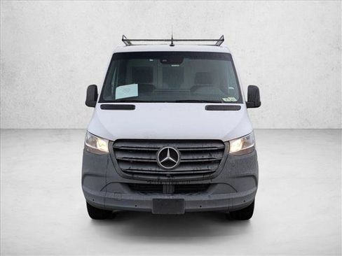 Used 2021 Mercedes-Benz Sprinter 2500 image 2