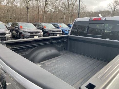 Used 2022 RAM 1500 Big Horn image 10