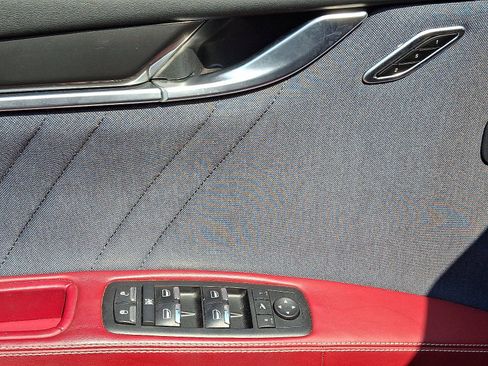 Used 2018 Maserati Ghibli S GranLusso image 11