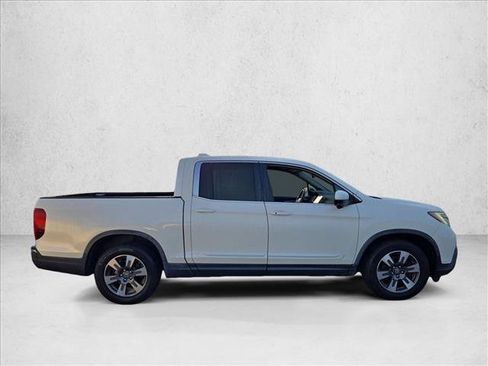 Used 2018 Honda Ridgeline RTL-T image 4