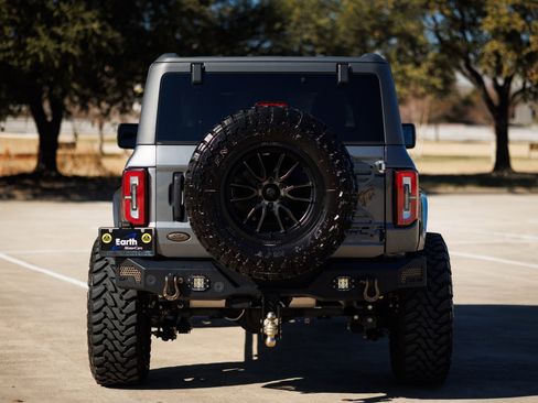 Used 2022 Ford Bronco Wildtrak image 13