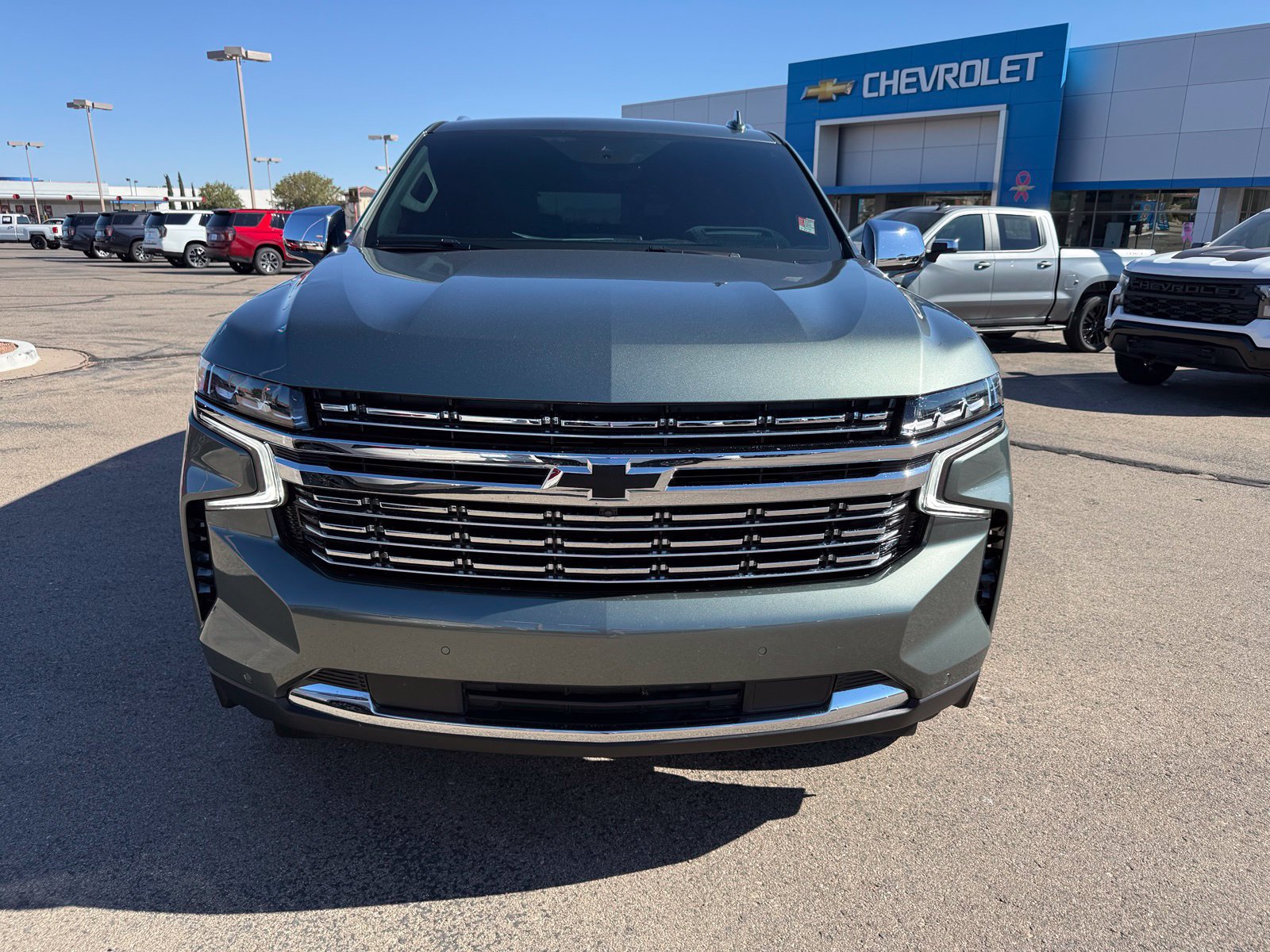Certified 2024 Chevrolet Tahoe Premier AWD/4WD image 2